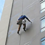 Pintura em Rapel: A Solução Ideal Para Prédios de Difícil Acesso